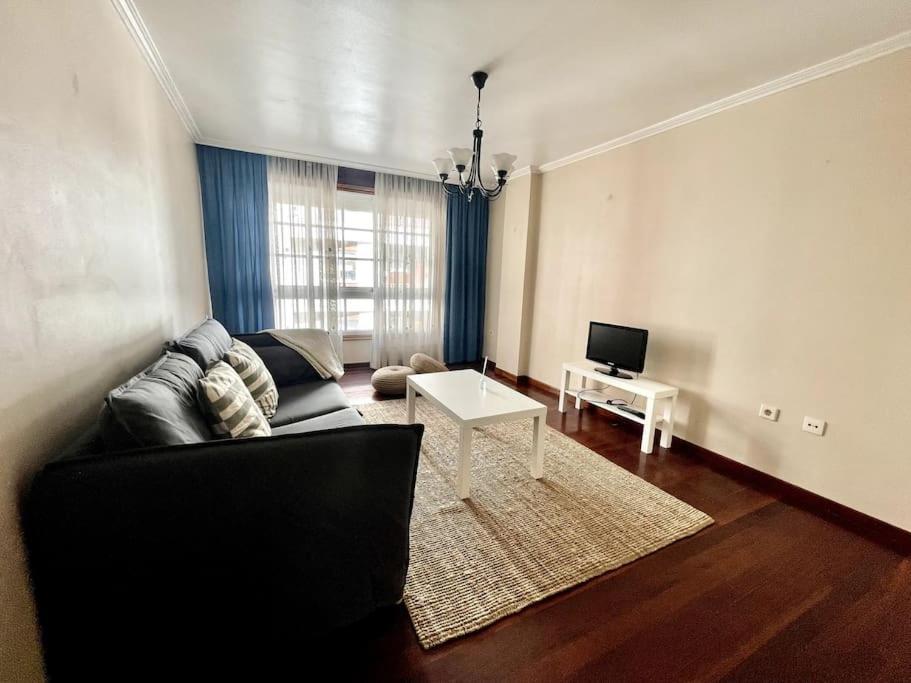 Agradable Apartamento Centrico En Cangas Zewnętrze zdjęcie